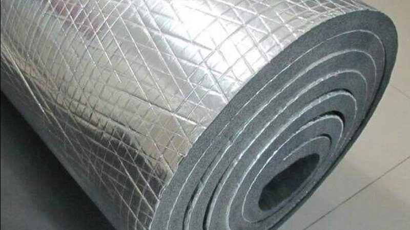 防水卷材与涂料：性能差异与适用场景解析