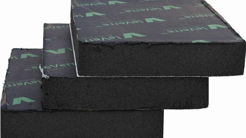 外墙防水涂料：选择与施工的关键要点**